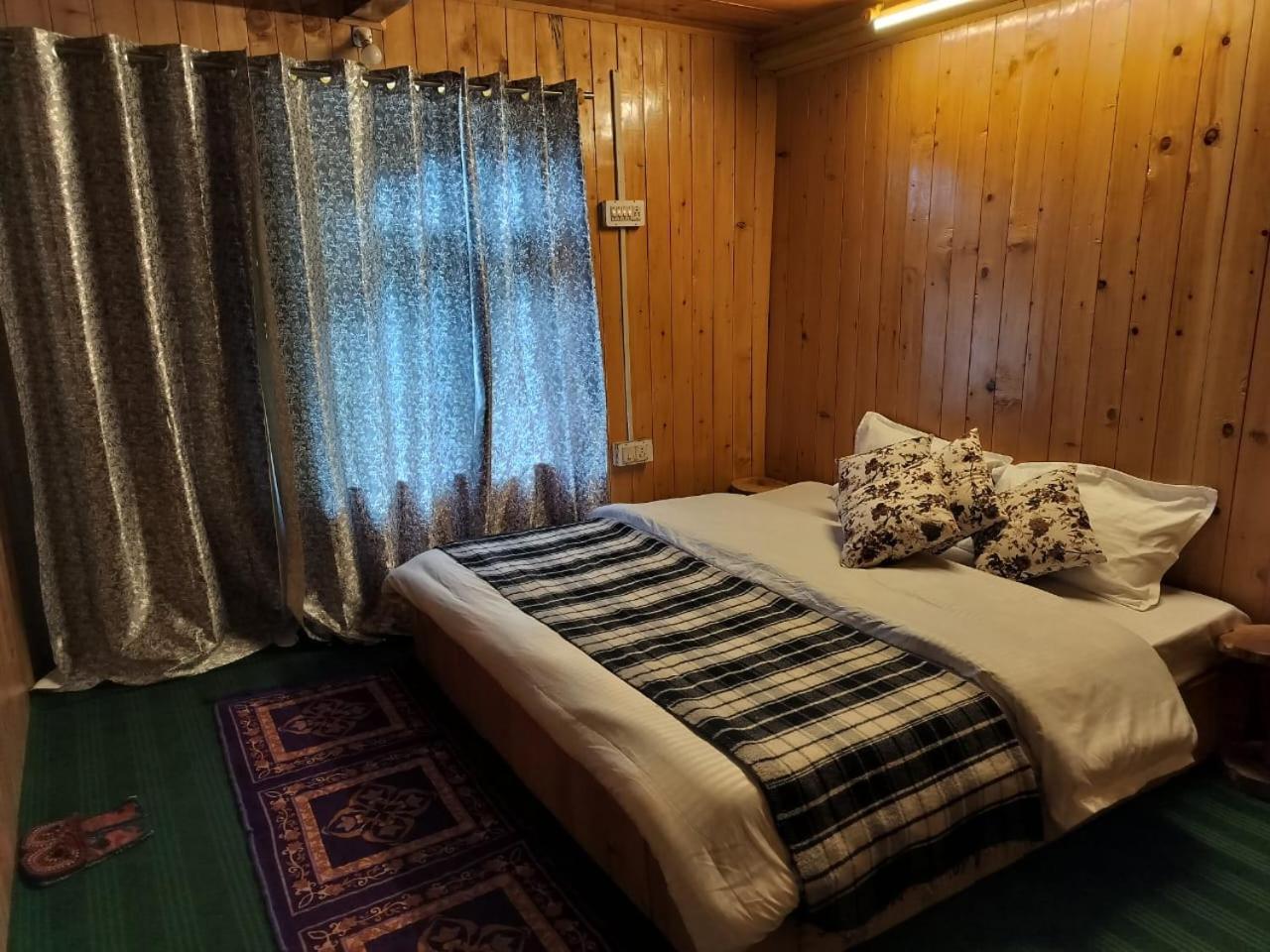 Ferienwohnung Old Is Gold Mudhouse Lushal Jibhi Exterior foto